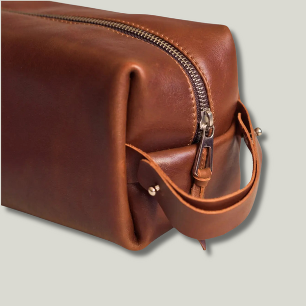 Grande Pelle Men's Toiletry Bag Size S 80x160x80mm, Terracotta