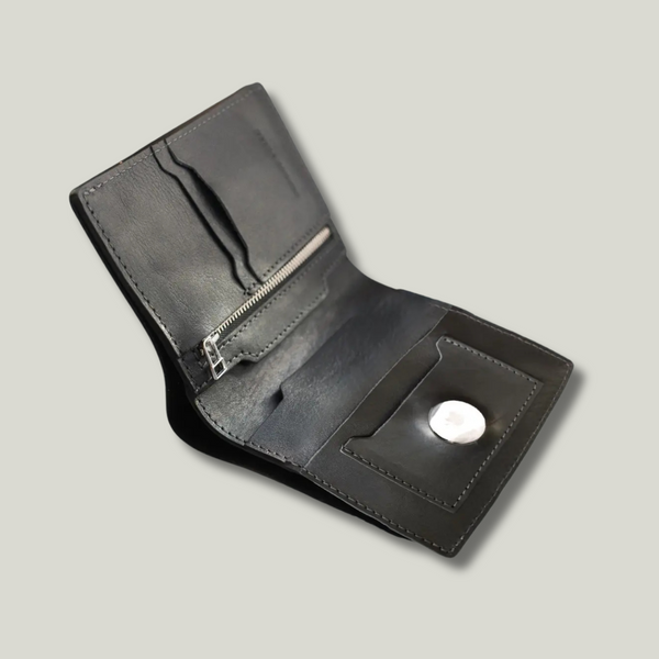 Wallet with AirTag Compartment